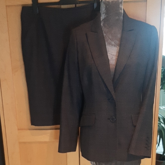 LAURA PETITES💖Tweed BLAZER/MIDI SKIRT GRAY Suit Set💝BLAZER Sz 10 SKIRT Sz 12 - Picture 2 of 9